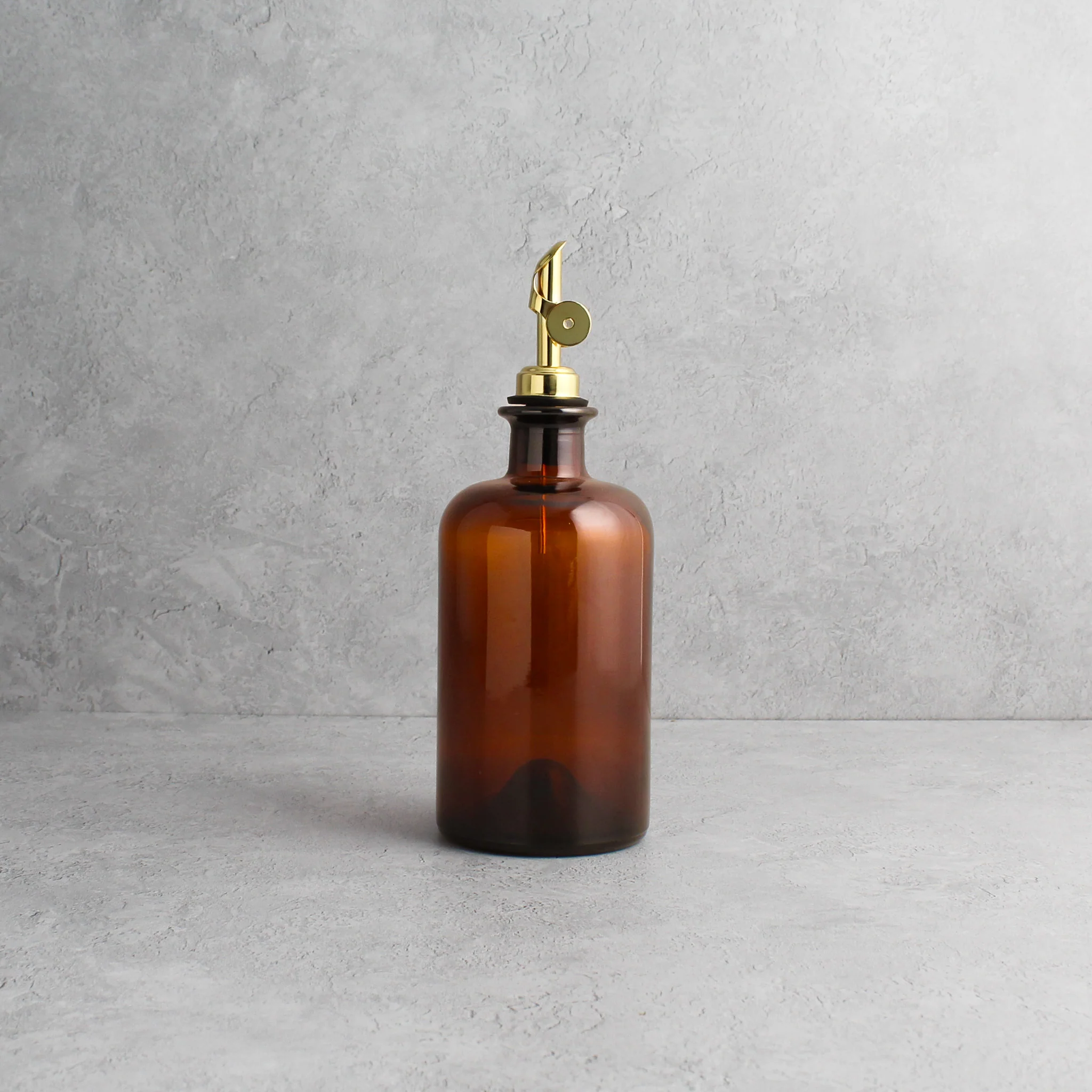 Amber Glass Oil Bottle - Image 4