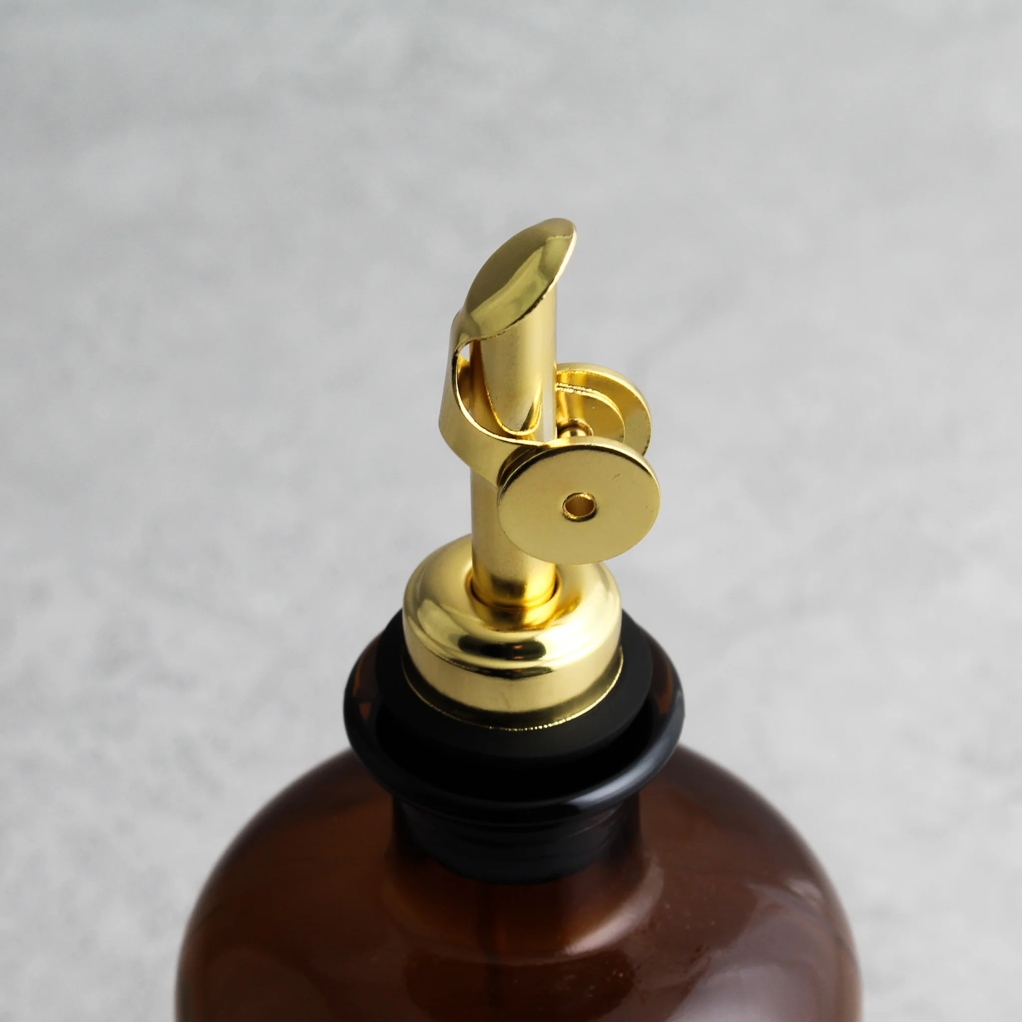 Amber Glass Oil Bottle - Image 5