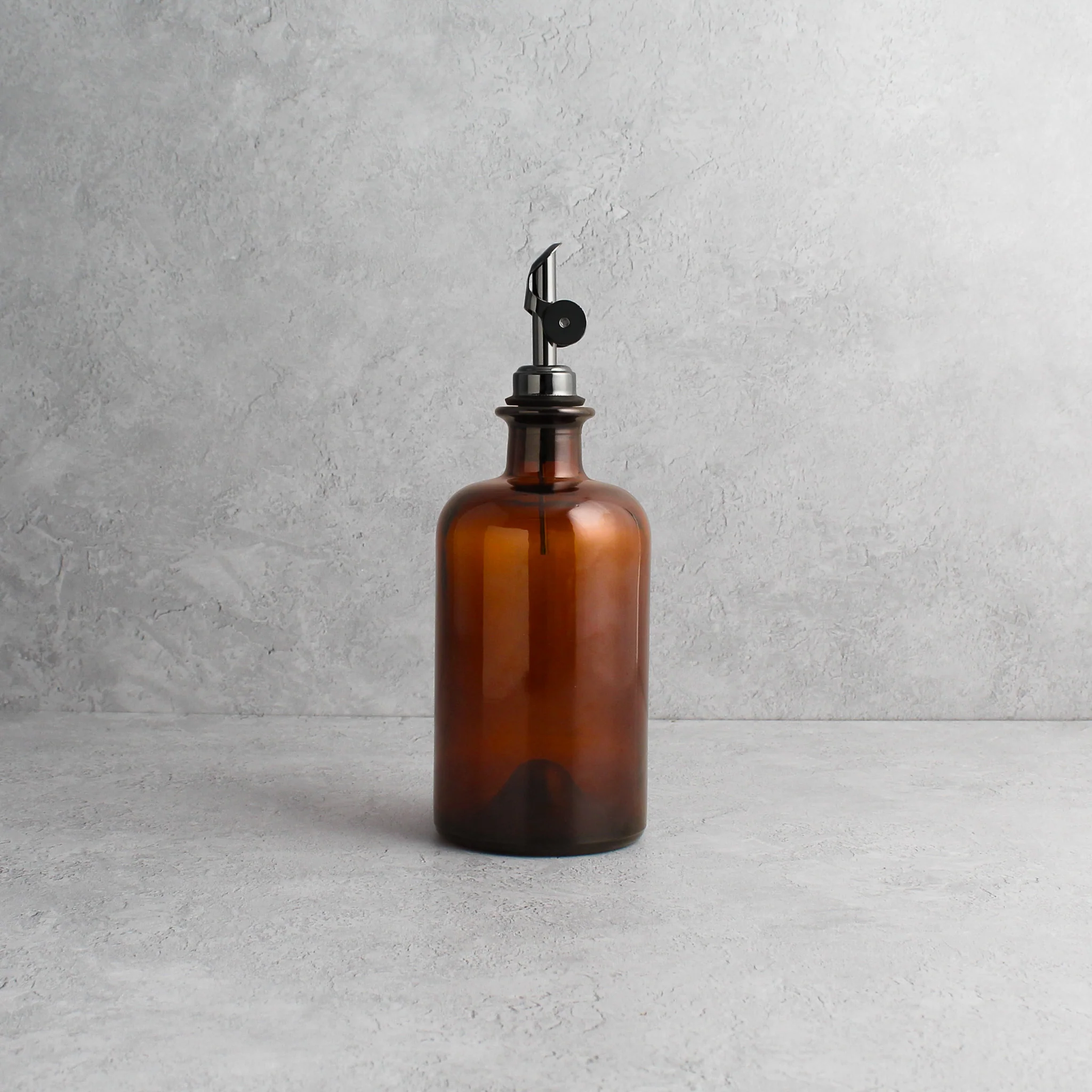 Amber Glass Oil Bottle With Label - Image 5