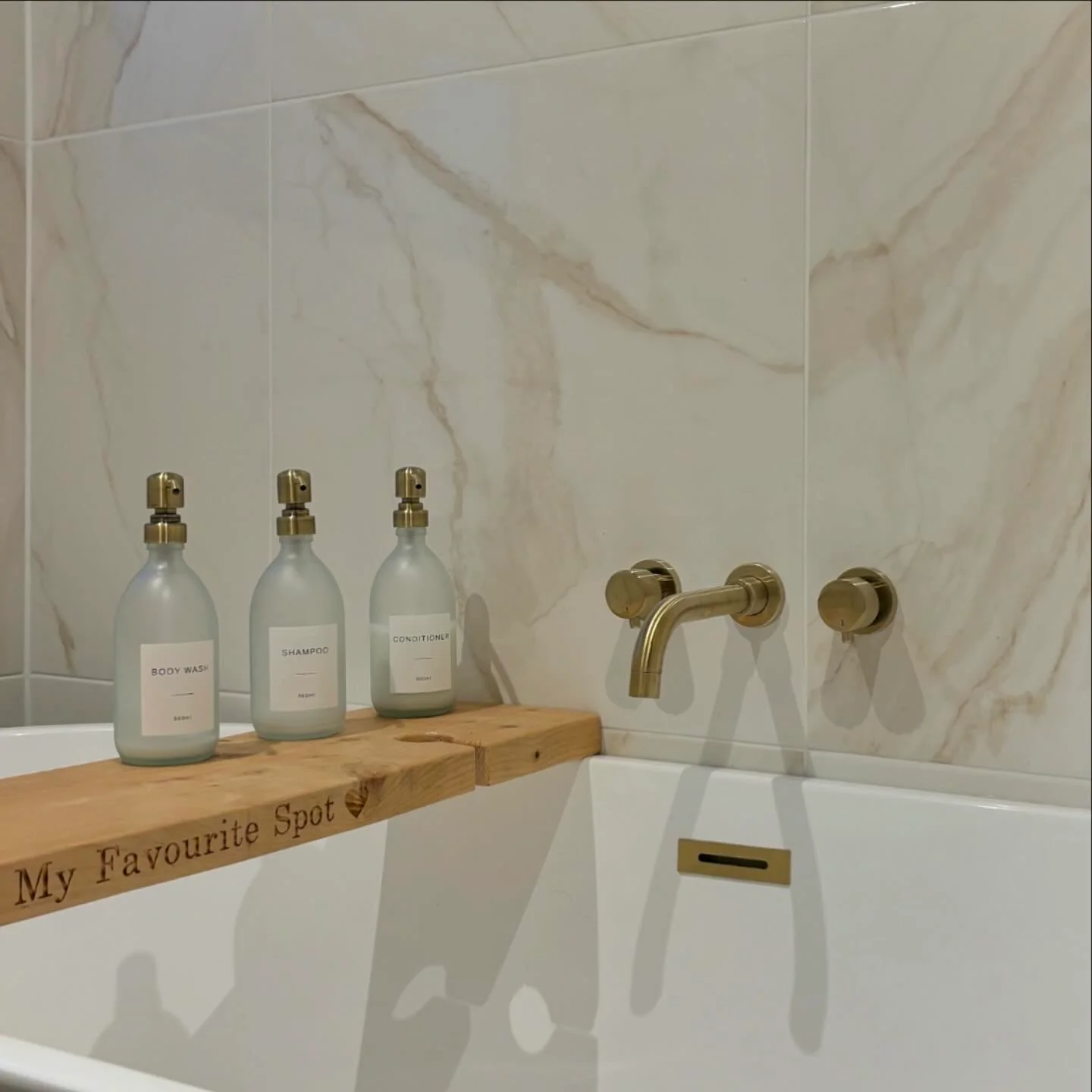Body Wash, Shampoo & Conditioner Frosted White Glass Set - Image 3