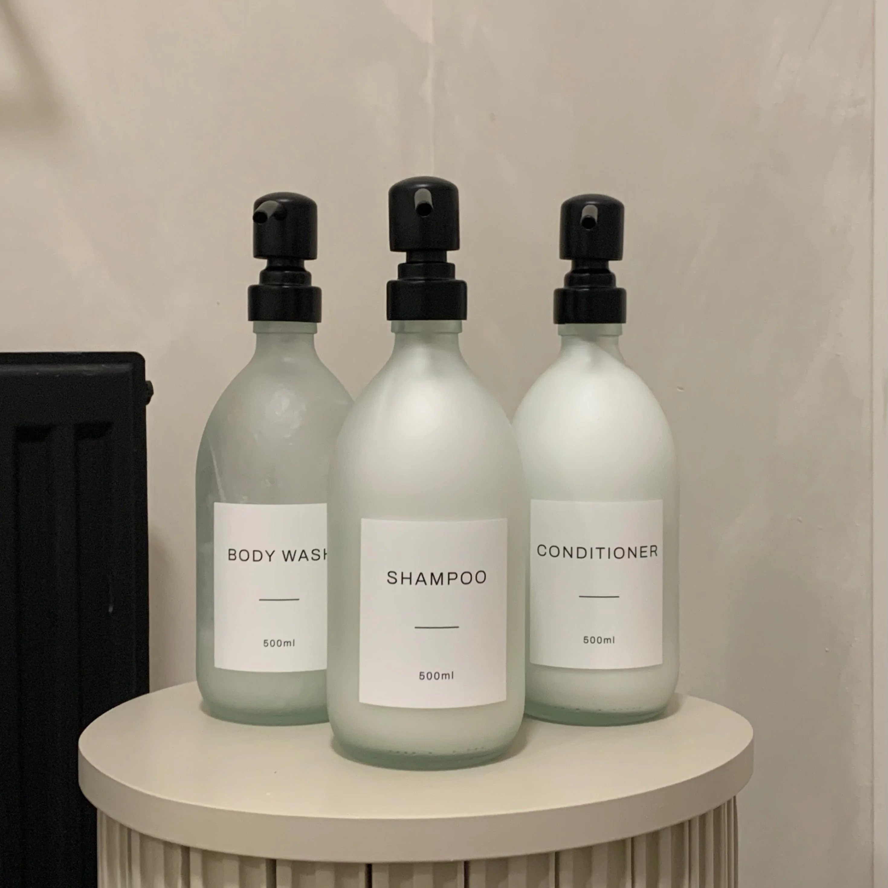 Body Wash, Shampoo & Conditioner Frosted White Glass Set - Image 6