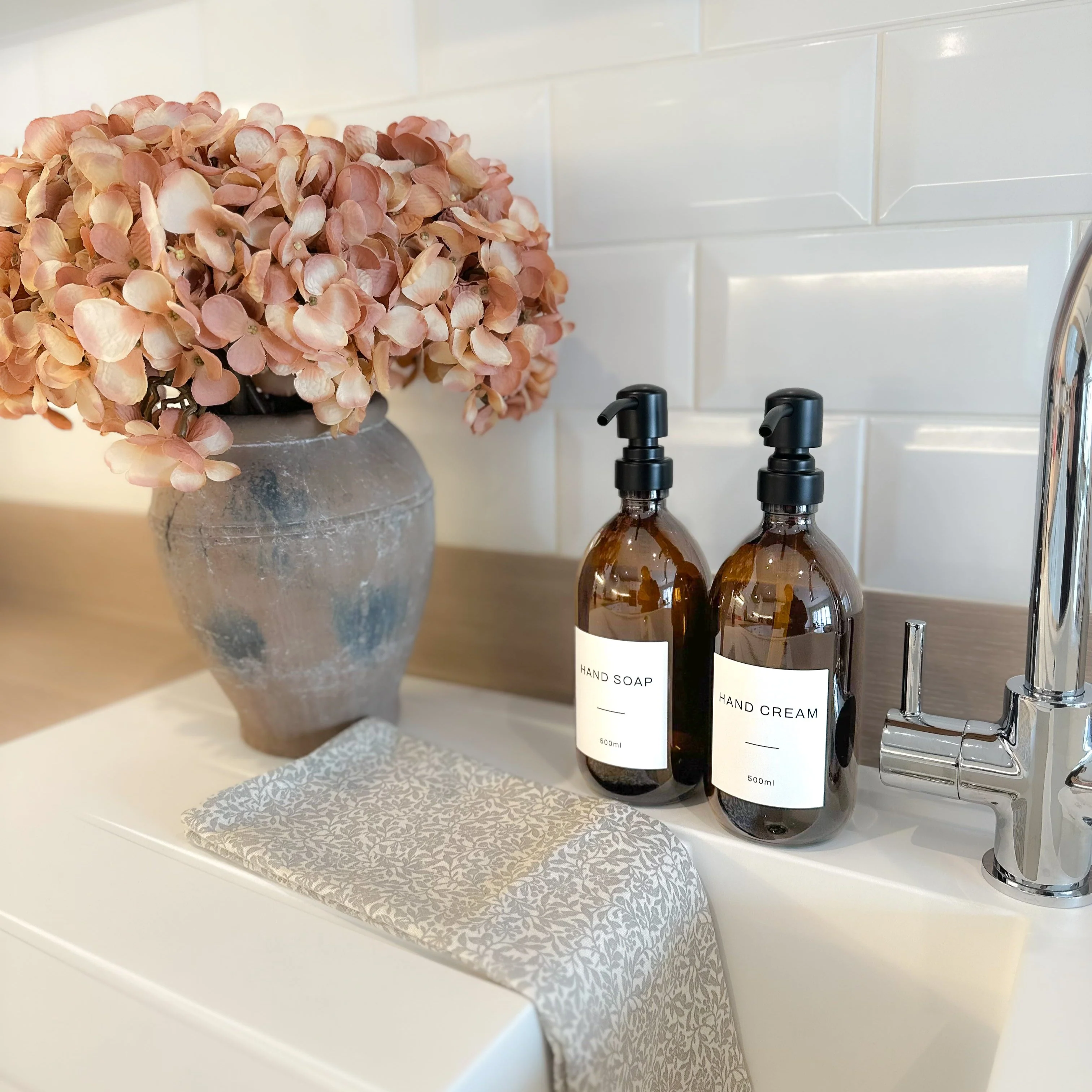 Hand Soap & Hand Cream Amber Glass Set - Image 4