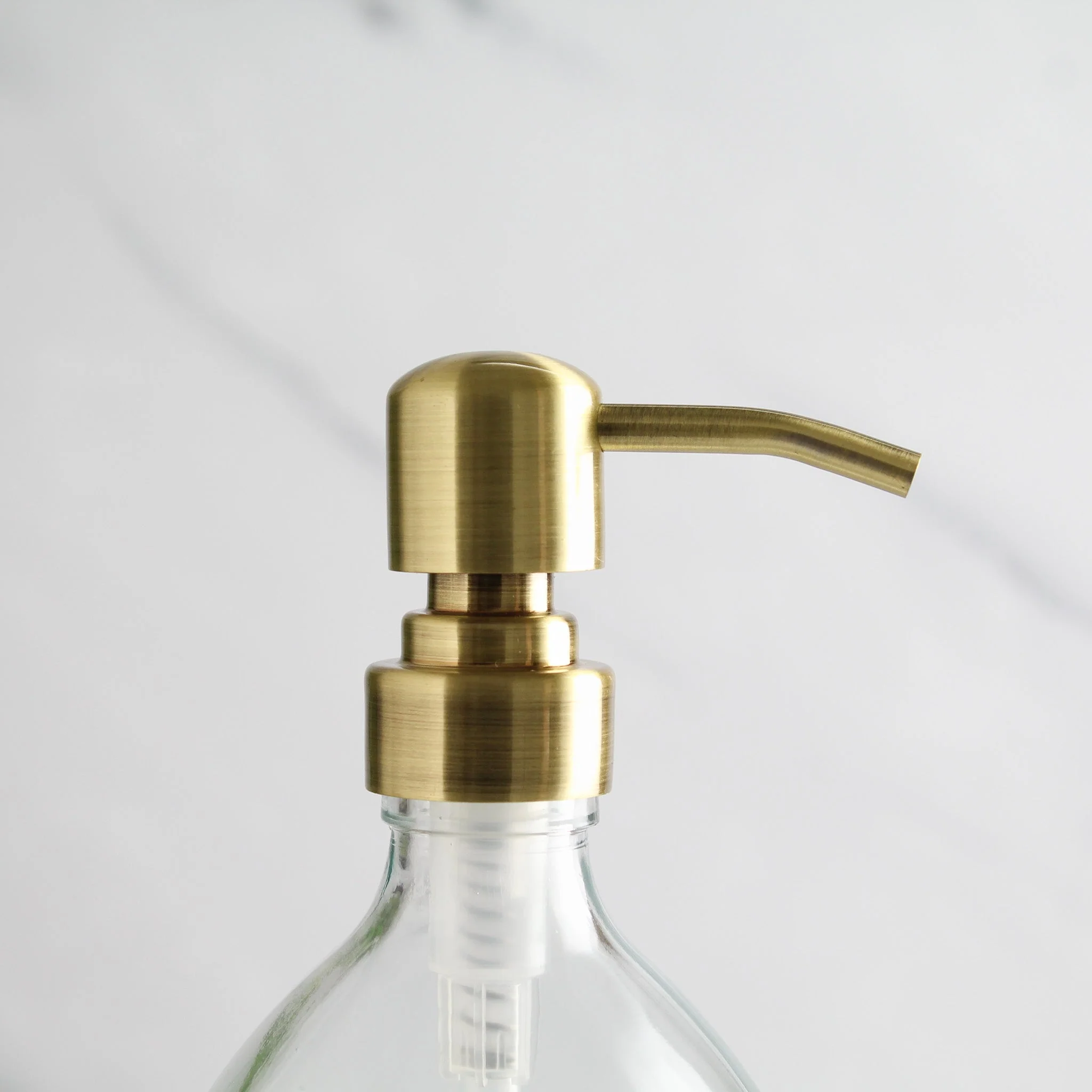 Hand Soap & Hand Cream Clear Plastic Set - Image 4